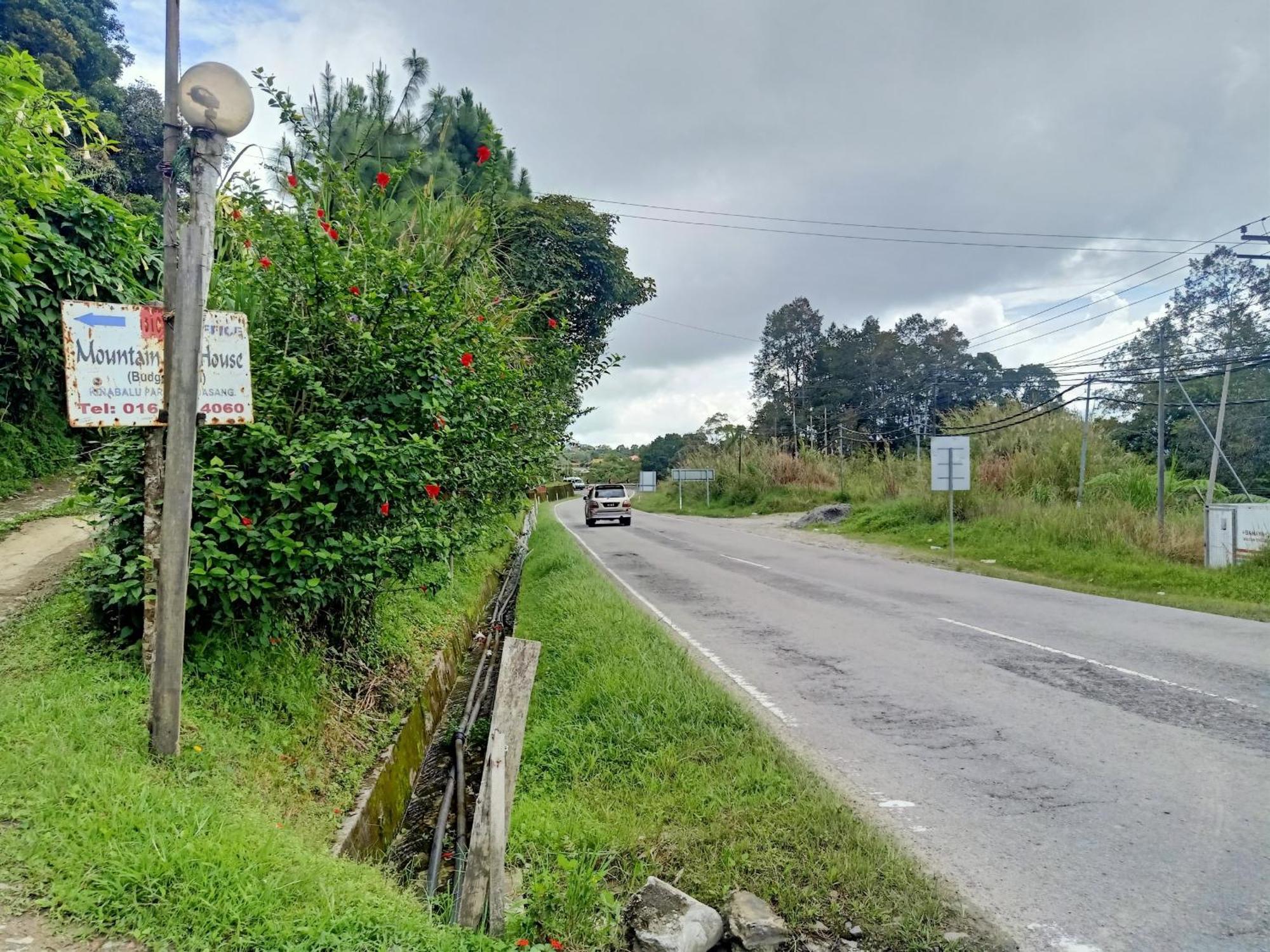 Oyo Home 90430 Mountain Resthouse Ranau Dış mekan fotoğraf